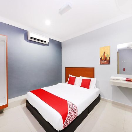 Super Oyo 720 Corridor Hotel 2 Pekan Exterior photo